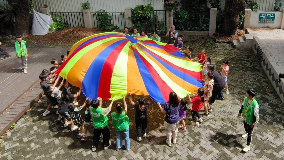 從服務出發，改變自己的未來 2025青少年服務學習兒童科學積木成長營玉里場
