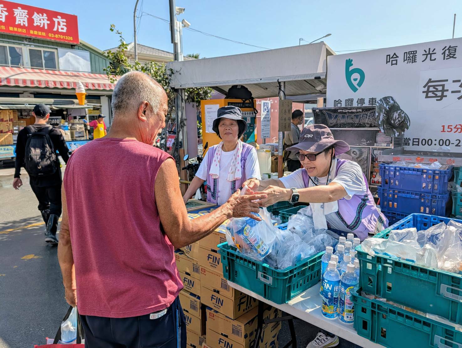 鏟子超人與志工無私大愛    中秋連假縣府共備3萬份早午餐  感謝超人及志工們