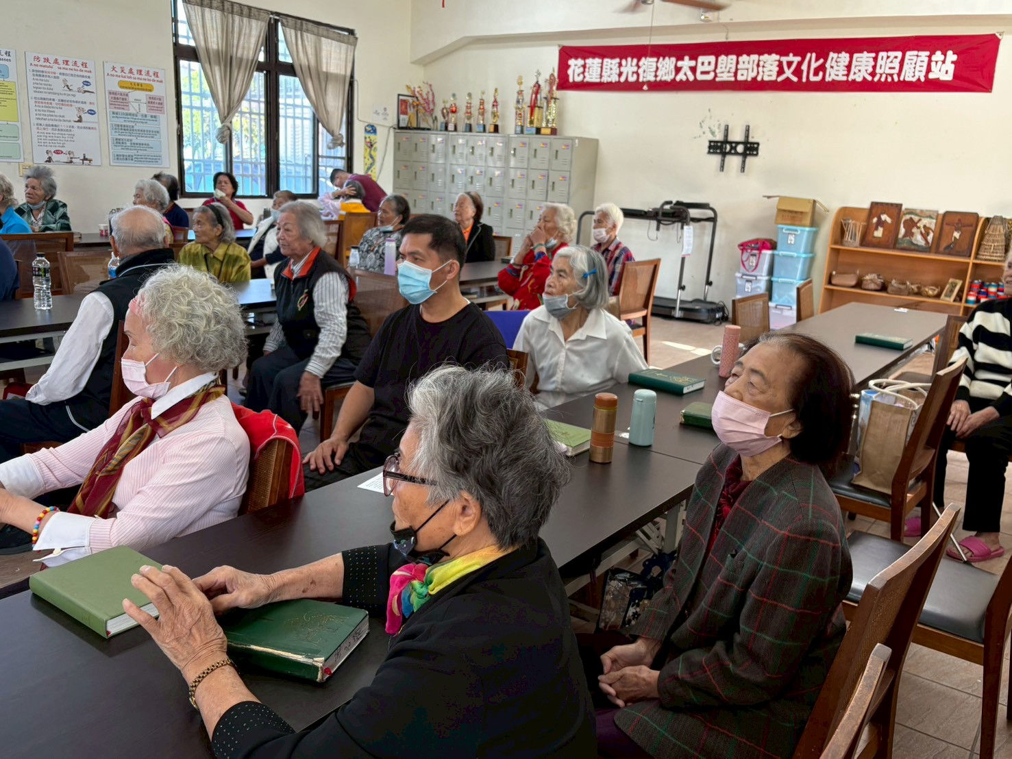 「溫暖織起來・把家亮起來」   光復鄉12文健站撫慰長者的心