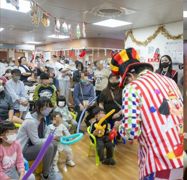 縣議員魏嘉賢聖誕前夕走進兒童病房    把歡笑與祝福送到床邊插图2