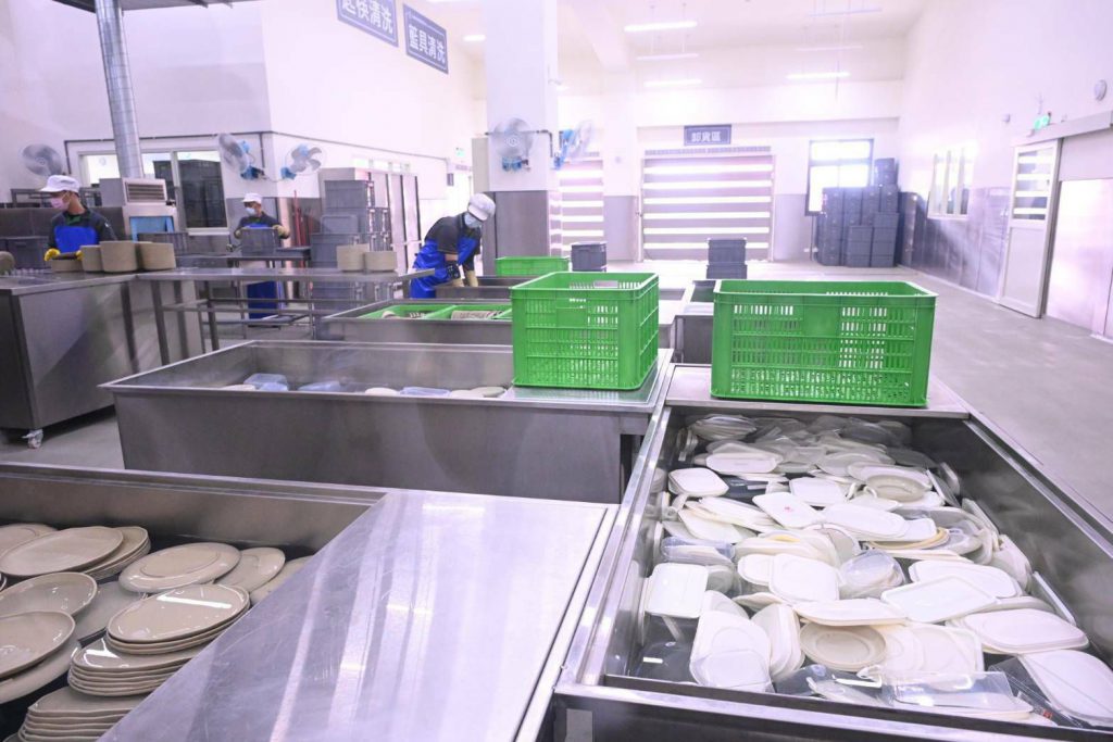 花蓮縣環保餐具清洗中心啟用    減塑行動再升級    縣長徐榛蔚打造低碳循環新里程插图1