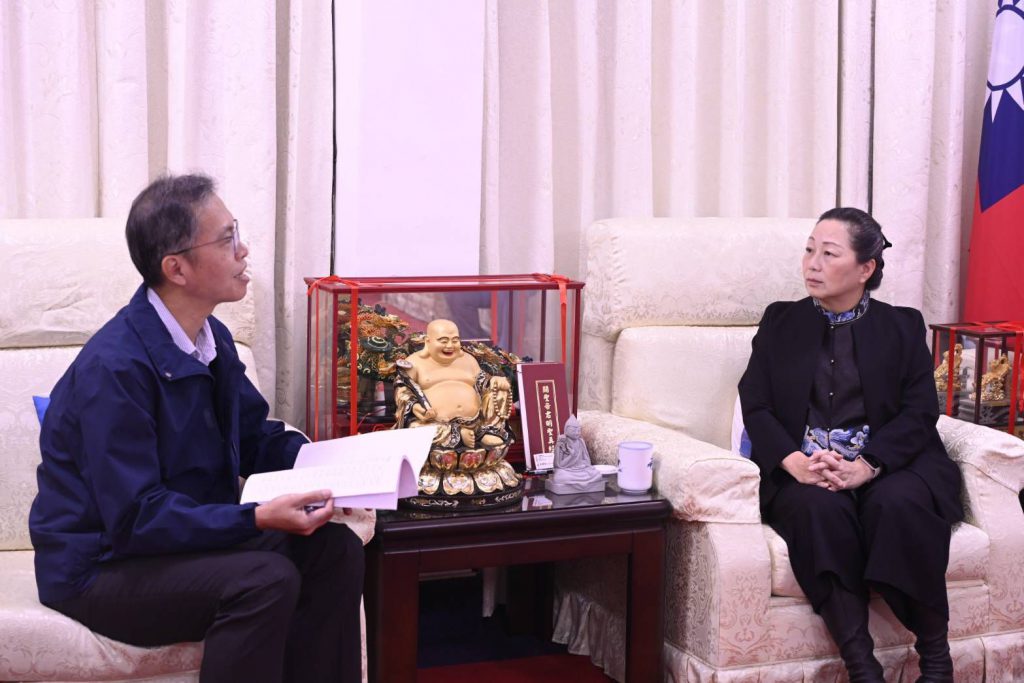 水保署花蓮分署新任分署長鐘啟榮    拜會花蓮縣政府    縣長徐榛蔚期許共同為花蓮的治水防洪努力插图