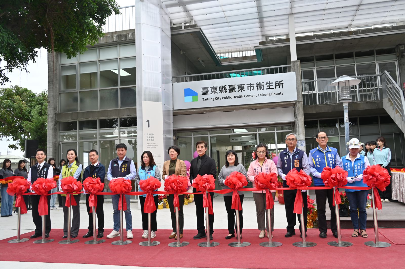 「設計力」點亮臺東市衛生所    縣長饒慶鈴宣布加碼最高6萬助孕補助