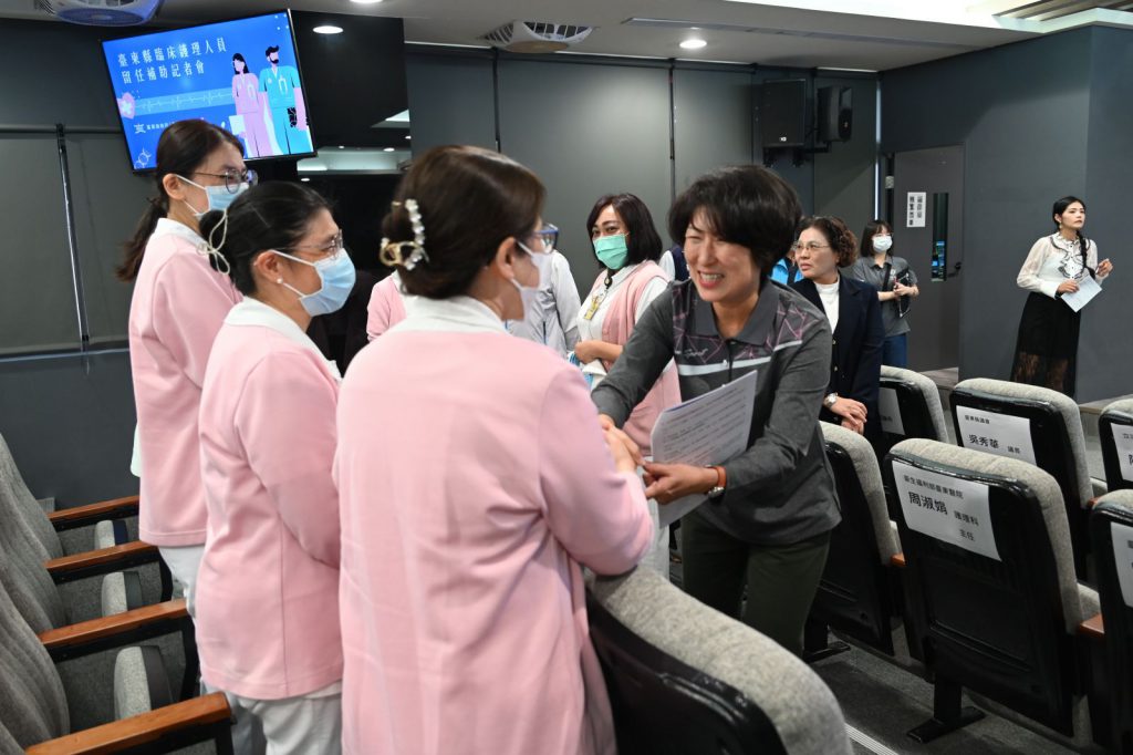 臺東一線臨床護理人員 115年起每月增3,000元津貼 縣府歡迎全國護理師東漂插图1 臺東一線臨床護理人員 115年起每月增3,000元津貼 縣府歡迎全國護理師東漂插图1