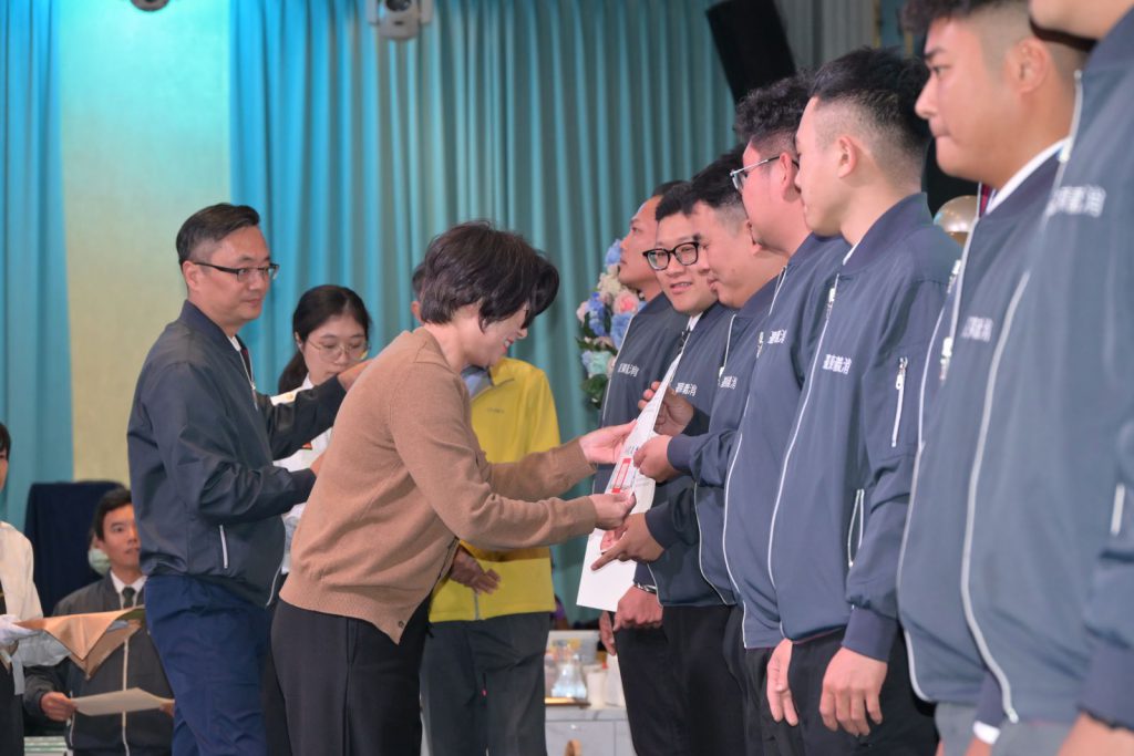 年終義消表揚    縣長饒慶鈴感謝夥伴無私奉獻   守護臺東插图3