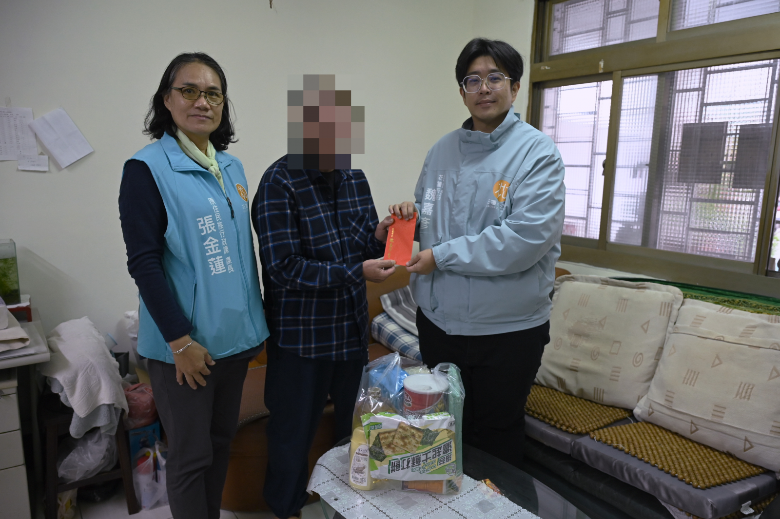 「讓市民在困境中不孤單」  市長魏嘉彥支持關懷鄉親  致贈急難救助金缩略图