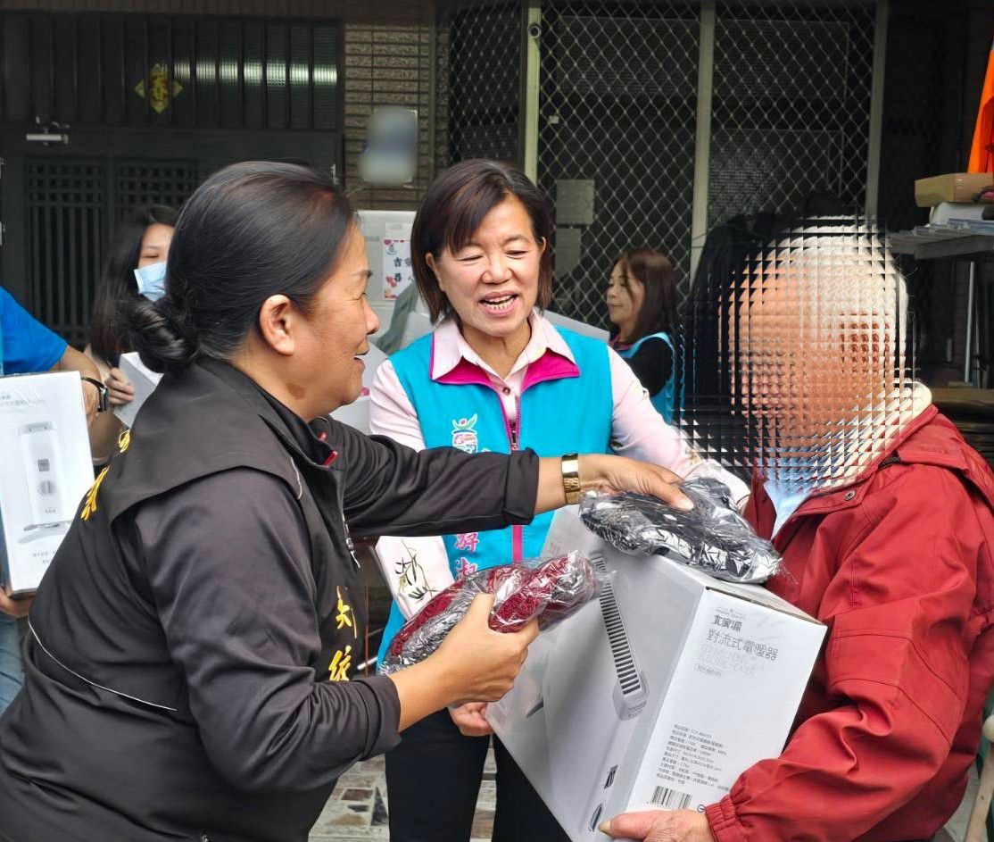 吉安鄉長游淑貞持續關懷光復災民    再整合善款添禦寒物資    溫暖災民缩略图