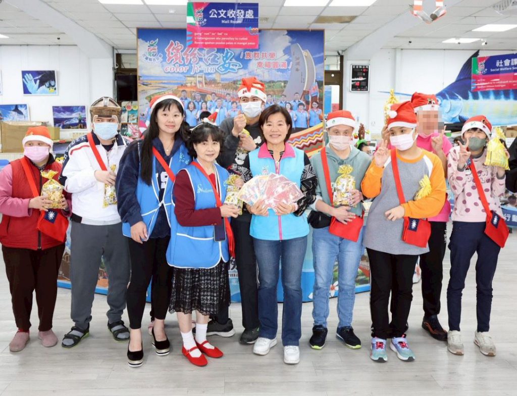 黎明教養院至吉安鄉公所報佳音 鄉長游淑貞迎接祝福傳愛迎聖誕插图2 黎明教養院至吉安鄉公所報佳音 鄉長游淑貞迎接祝福傳愛迎聖誕插图2