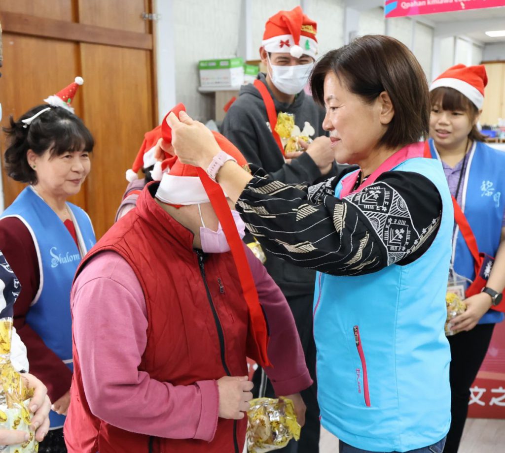 黎明教養院至吉安鄉公所報佳音 鄉長游淑貞迎接祝福傳愛迎聖誕插图1 黎明教養院至吉安鄉公所報佳音 鄉長游淑貞迎接祝福傳愛迎聖誕插图1