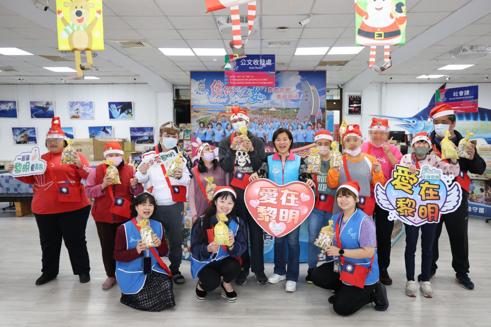 黎明教養院至吉安鄉公所報佳音   鄉長游淑貞迎接祝福傳愛迎聖誕