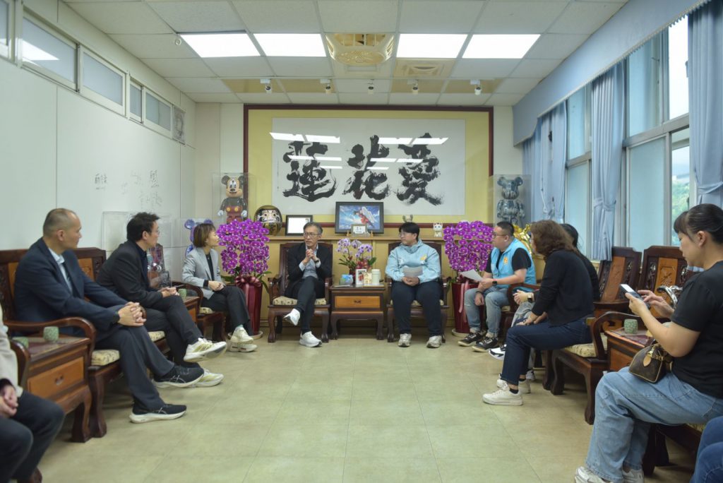 遠傳攜手 vivo 捐贈市公所慈愛基金    關懷弱勢深化在地連結插图1