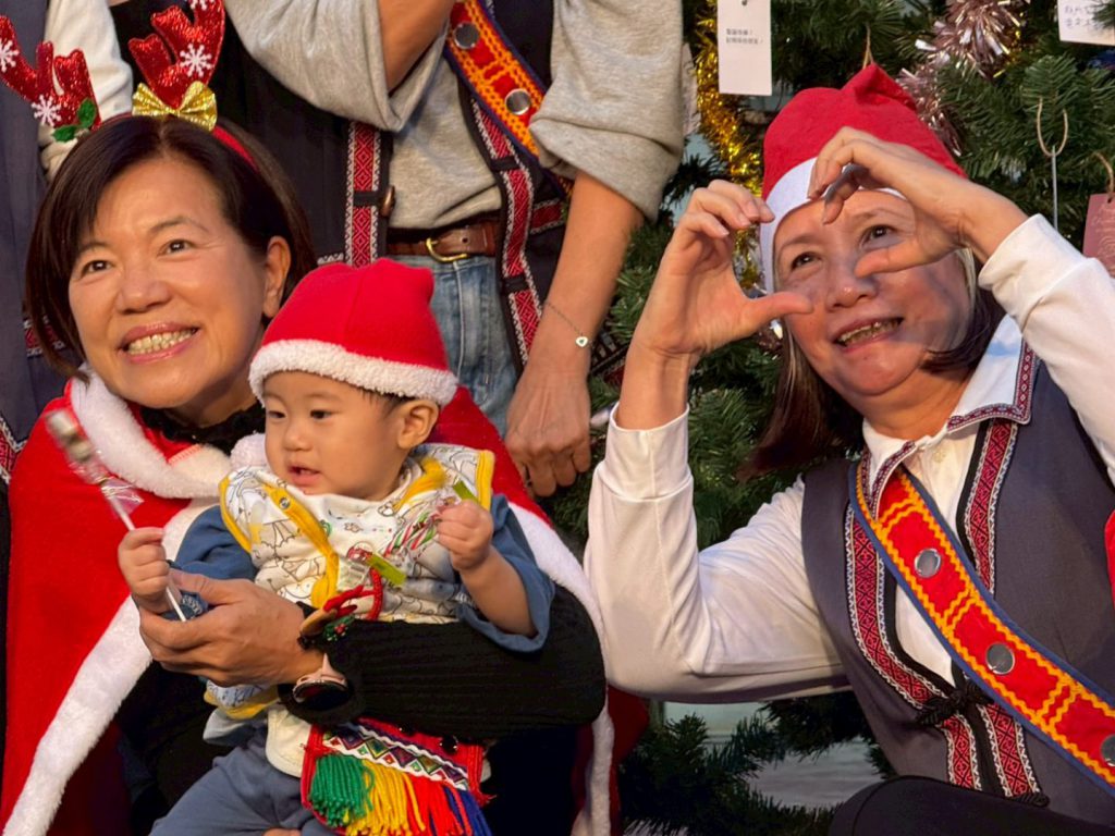 聖誕佳音傳吉安    聖誕祝褔走入吉安    共同為花蓮祈禱插图5