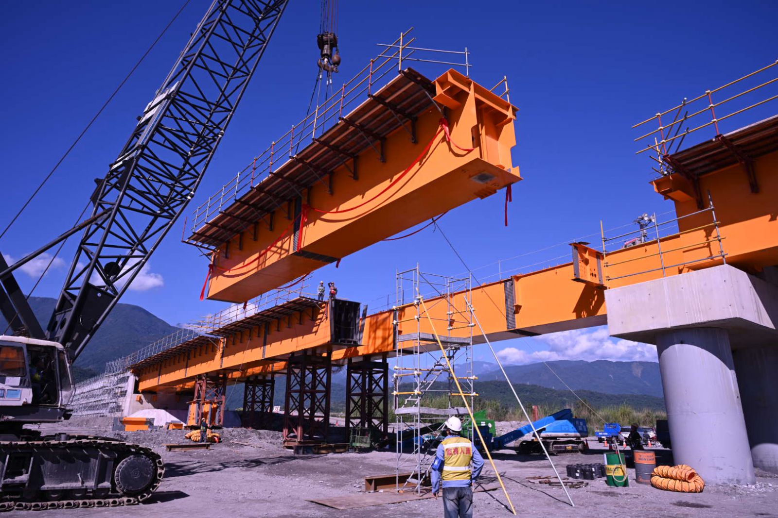 0918震災玉里高寮大橋復建工程　橋梁合攏　獲第19屆金安獎肯定缩略图