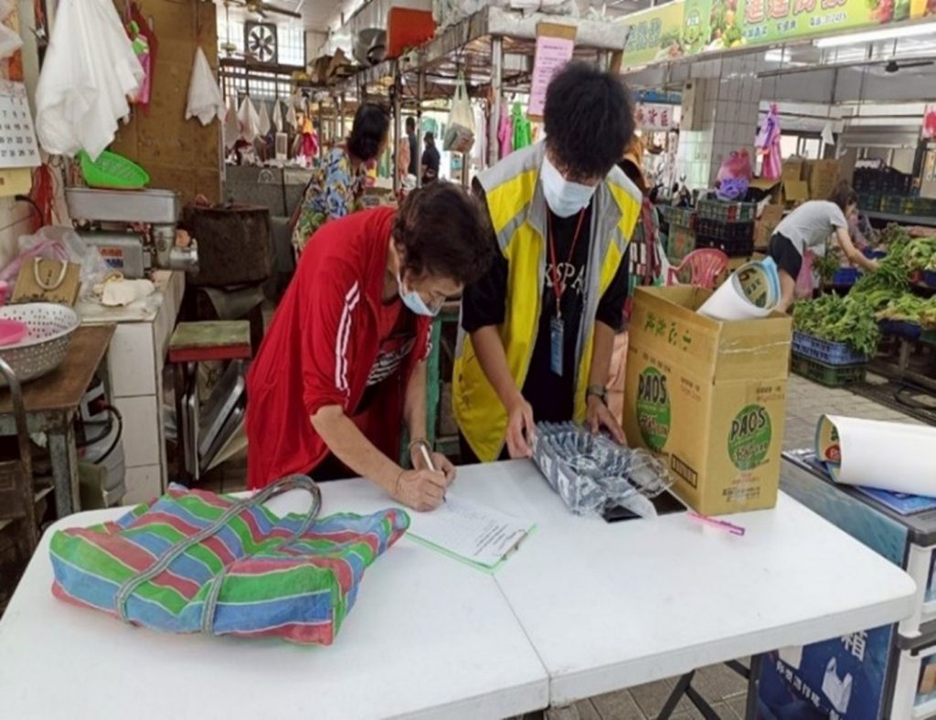 臺東環保局攜手關山市場推無塑行動 民眾踴躍響應插图 臺東環保局攜手關山市場推無塑行動 民眾踴躍響應插图
