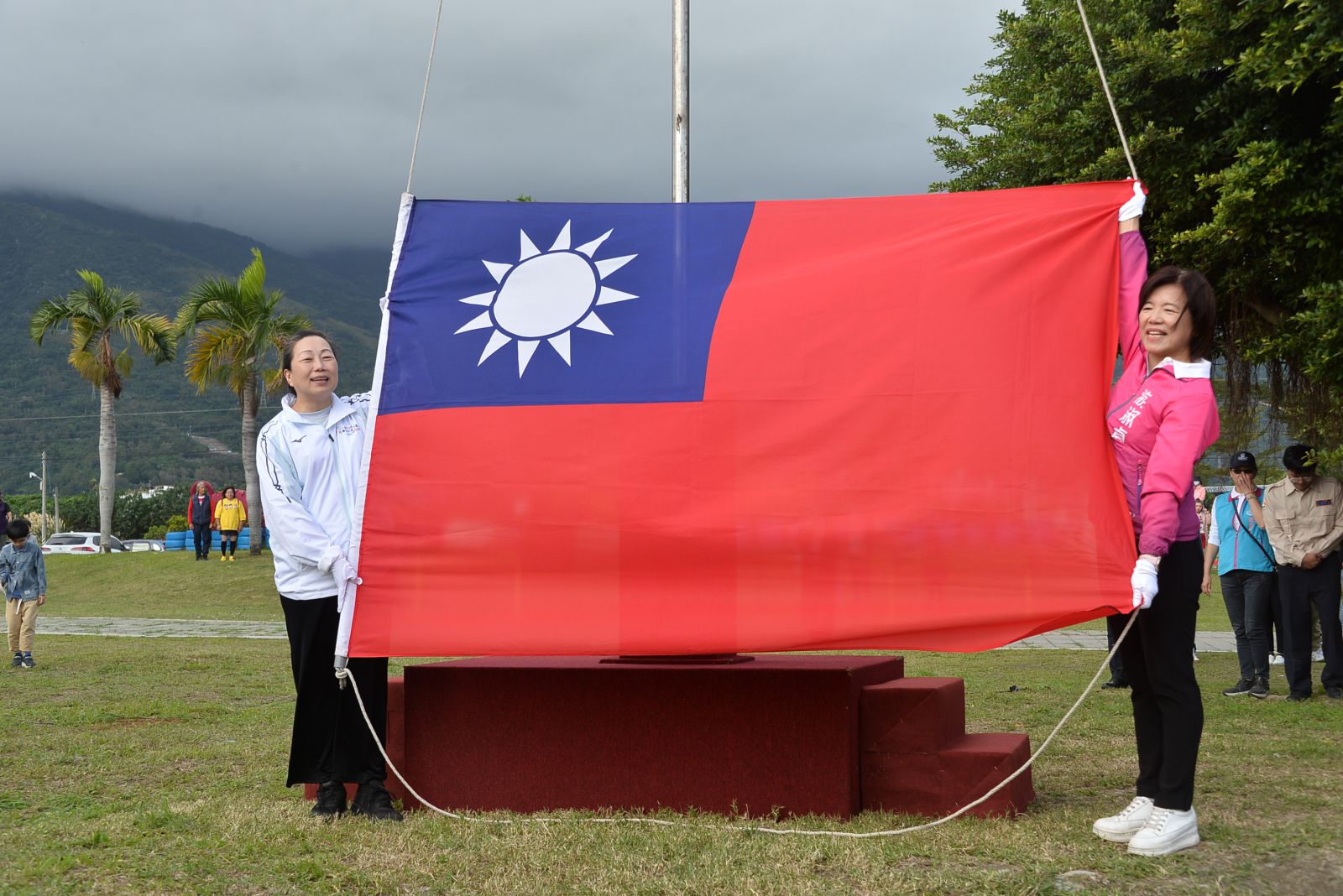 吉安鄉115年元旦升旗暨健行    歡樂迎接新的一年缩略图