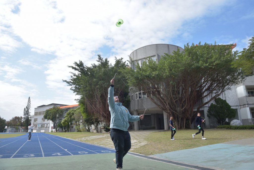 太扯了   第3屆市長盃扯鈴賽    雙人花式技驚全場插图1