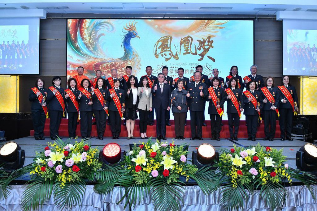 守護生命的鋼鐵力量    花蓮縣義消第二大隊朱文正總幹事    榮獲全國鳳凰獎消防楷模並代表受獎者致詞插图