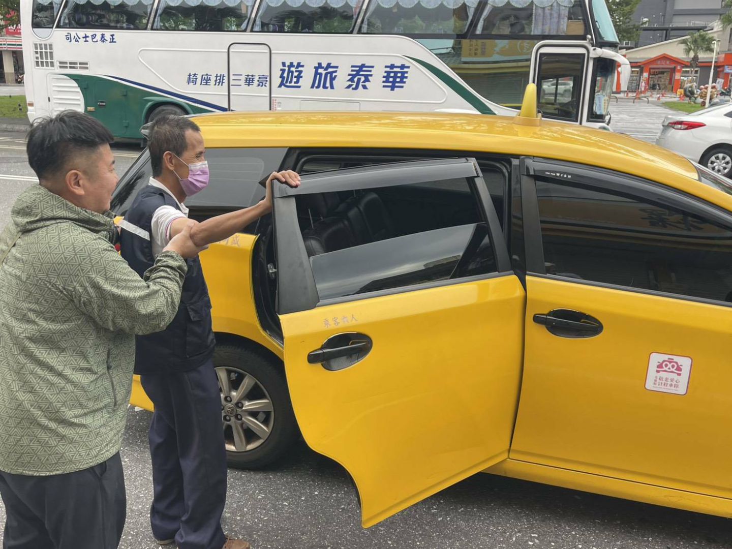 花蓮縣政府說明：敬老愛心計程車補助1500點新制尚待預算審議後公告施行缩略图