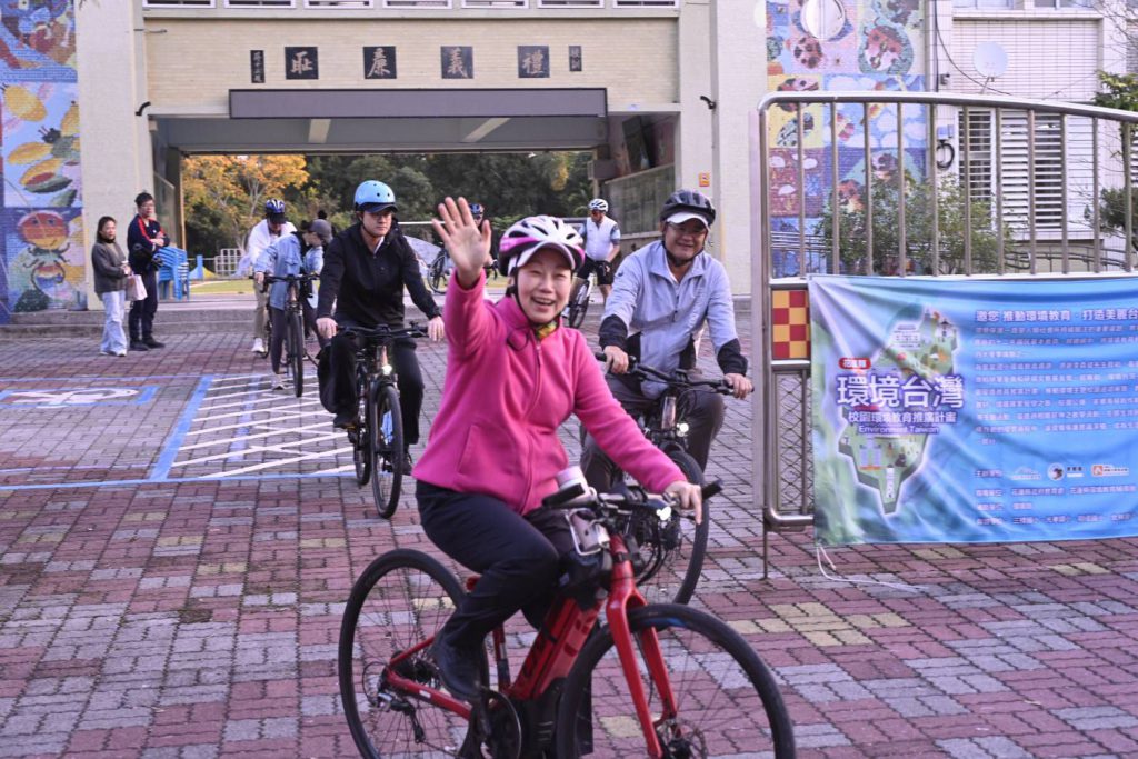 美侖山扶輪社平和國小單車壯遊 縣長徐榛蔚攜手學子挑戰自我插图 美侖山扶輪社平和國小單車壯遊 縣長徐榛蔚攜手學子挑戰自我插图