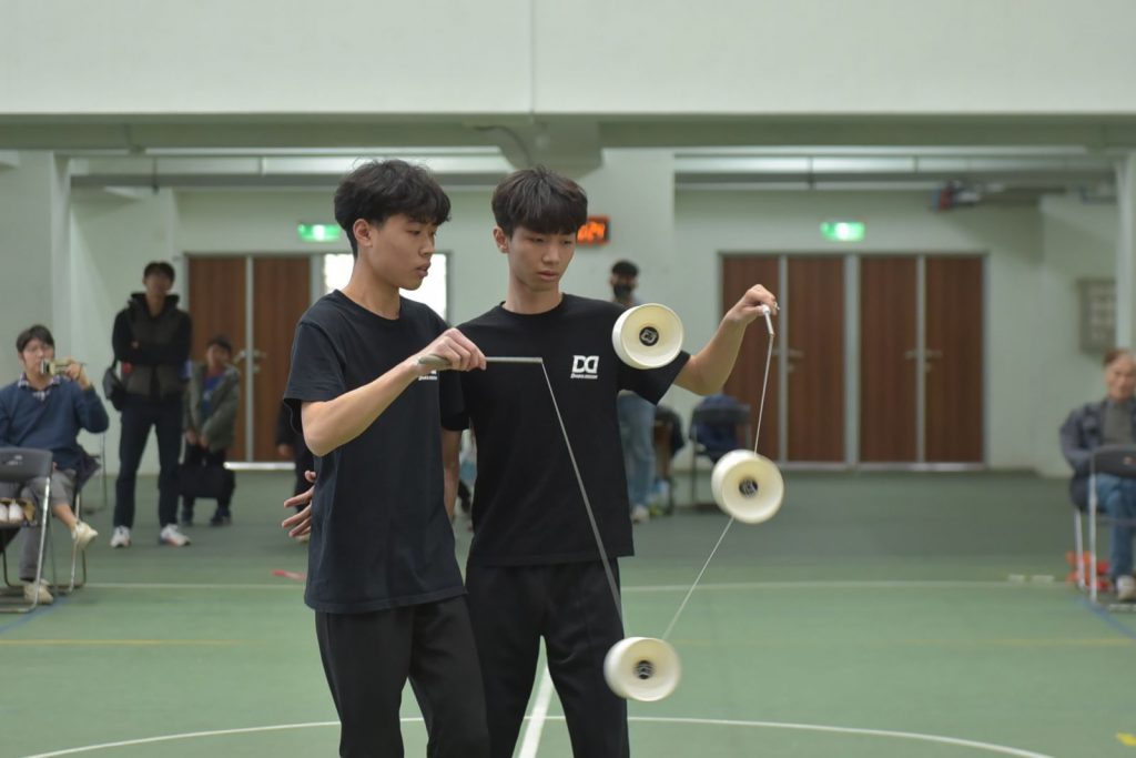 太扯了   第3屆市長盃扯鈴賽    雙人花式技驚全場插图