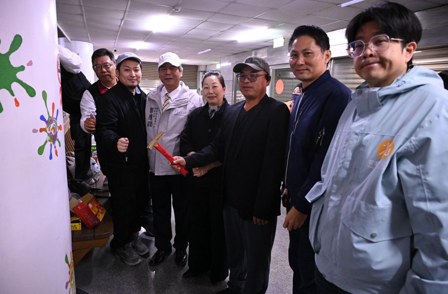 0403震災復建 縣長徐榛蔚出席華爾街大樓補強工程開工典禮插图2 0403震災復建 縣長徐榛蔚出席華爾街大樓補強工程開工典禮插图2