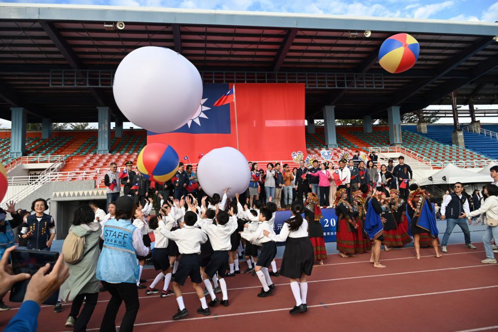 臺東元旦升旗    逾3000民眾齊聚    迎向2026幸福新旅程插图