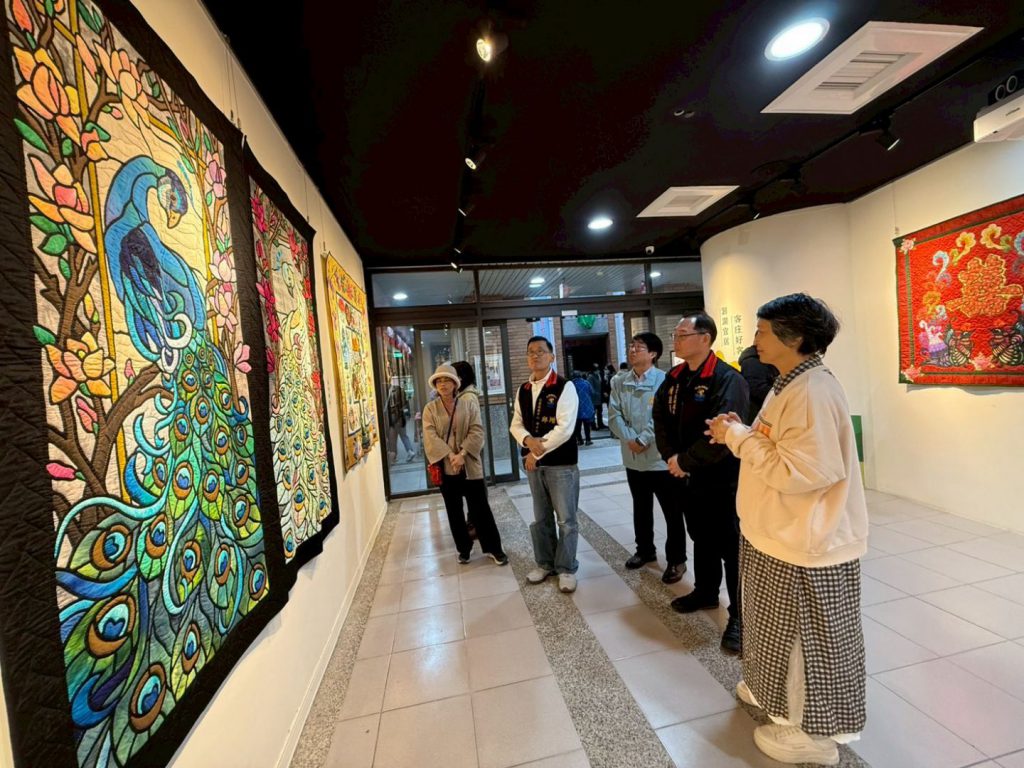 「拼湊時代布角,縫合客家故事」 客家處東方美學拼布聯展插图1 「拼湊時代布角,縫合客家故事」 客家處東方美學拼布聯展插图1