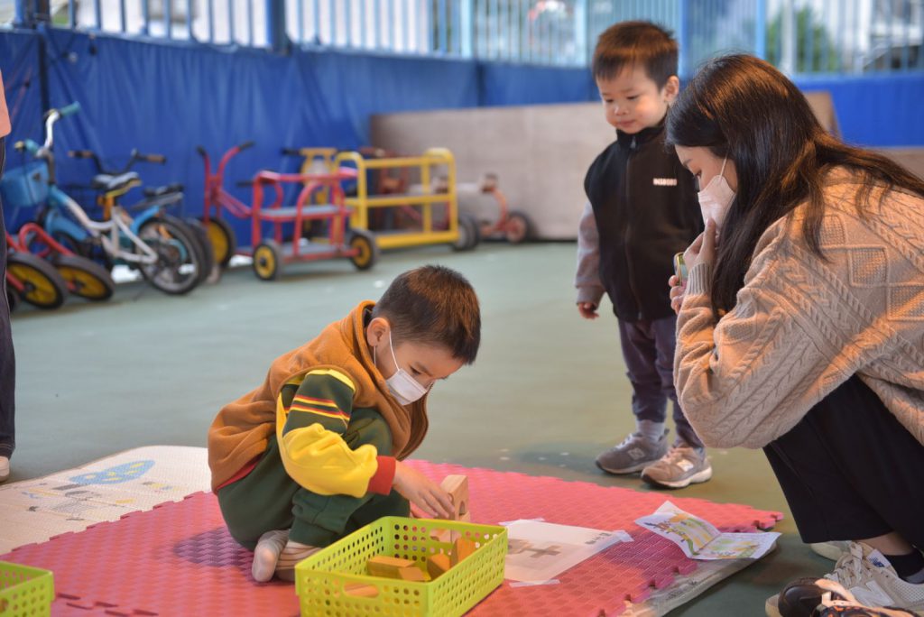 花蓮市幼小班「當我們童在一起」成果展    市長魏嘉彥表欣慰插图2
