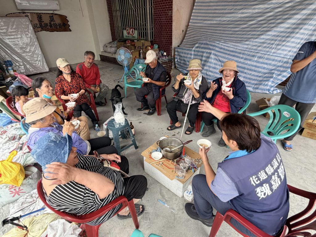 直視花蓮「人口老化」危機    魏嘉賢：別讓買菜成為奢求，打造「移動服務車」主動出擊插图