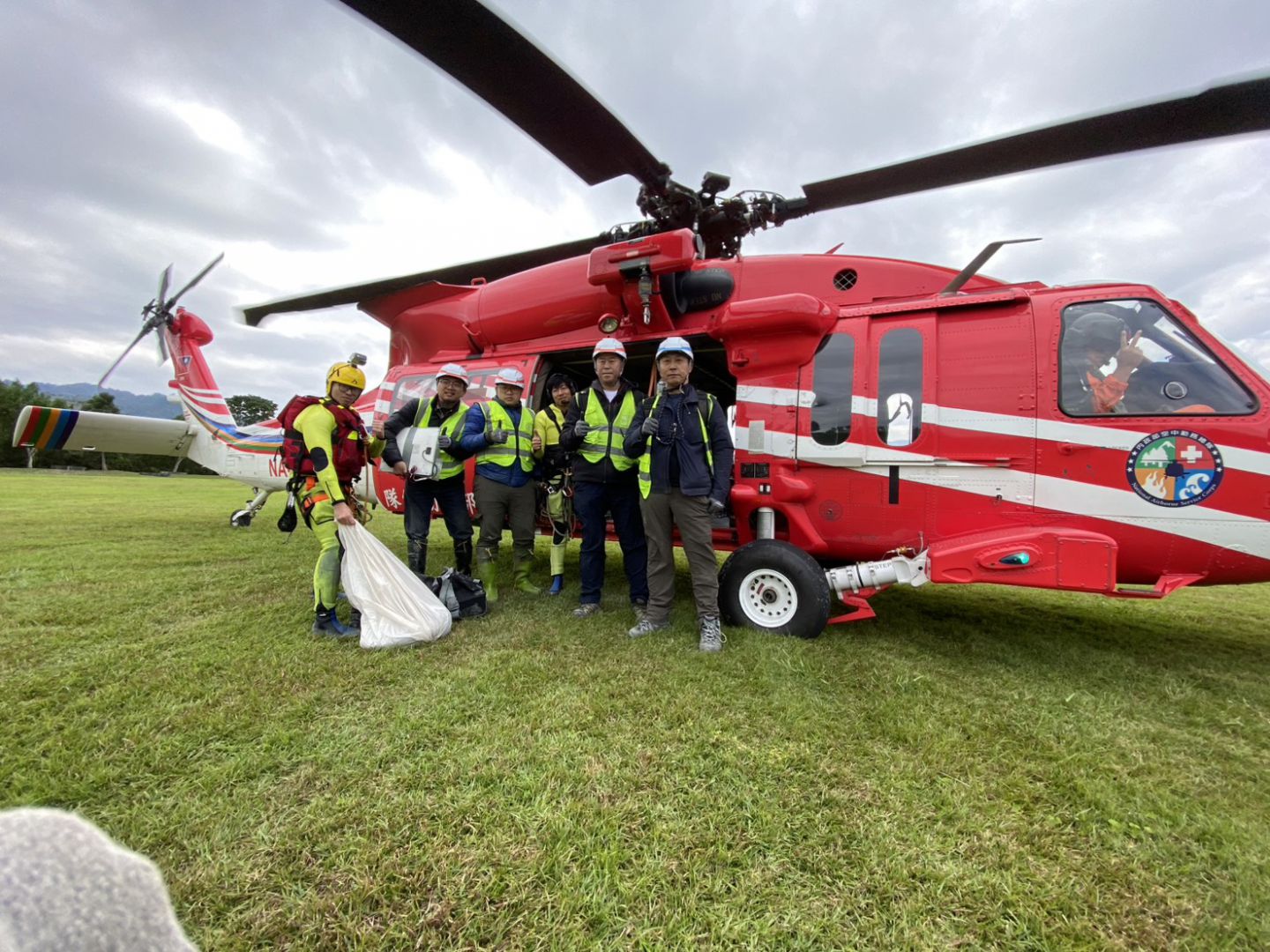 馬太鞍溪堰塞湖水位監測不中斷　水位計成功回收新設並持續降挖作業缩略图
