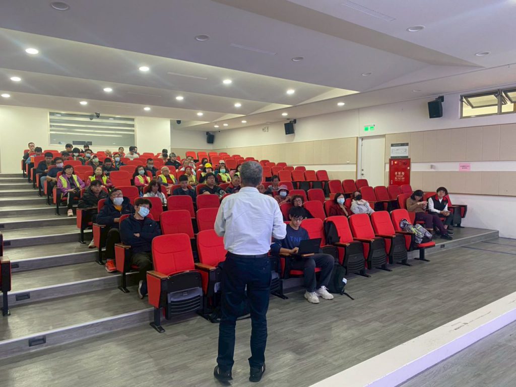 環保局辦「水污染法令說明及農地肥分使用推廣宣導會」插图 環保局辦「水污染法令說明及農地肥分使用推廣宣導會」插图