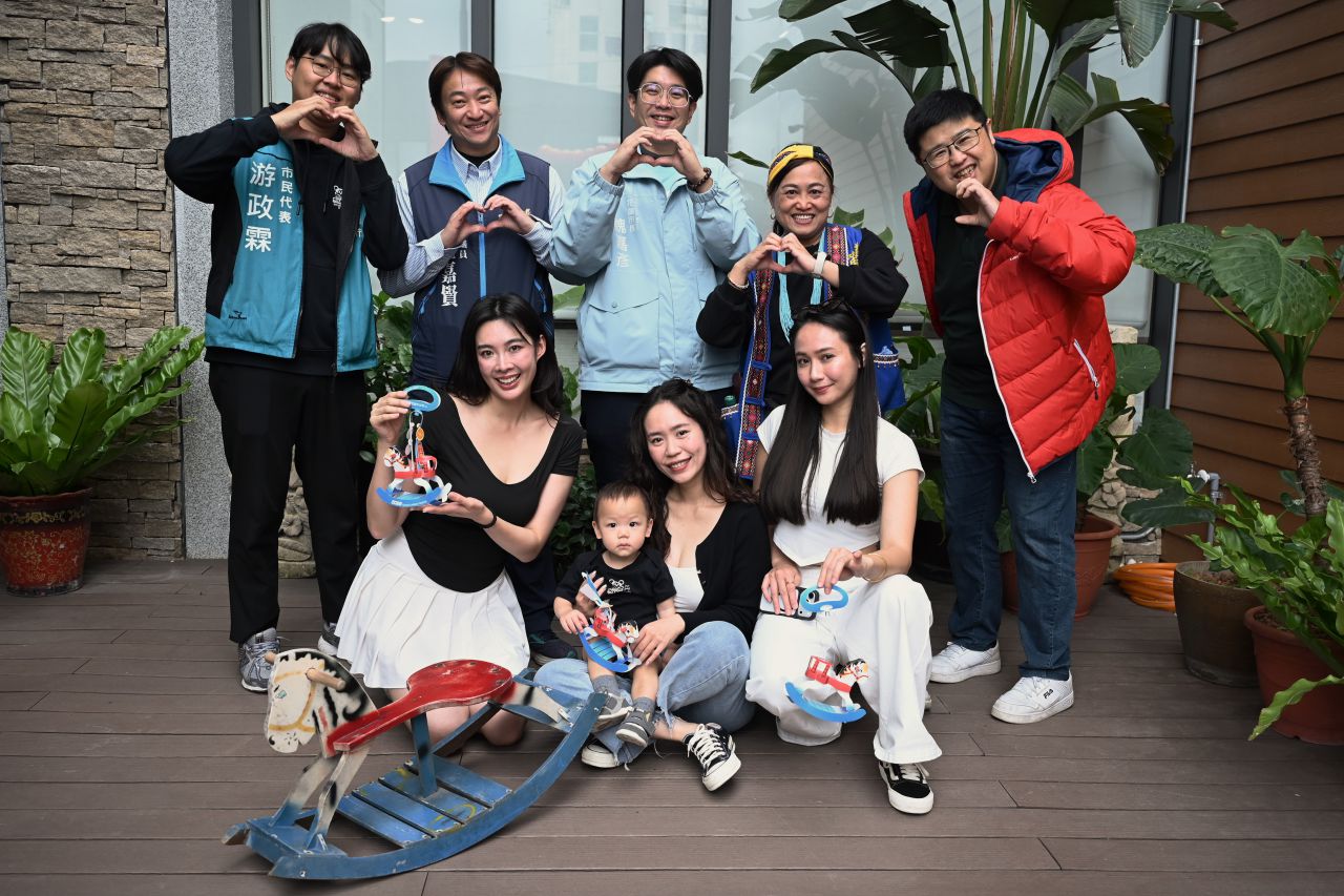 花蓮市公所「馬上快樂」馬年小提燈登場　攜手在地網紅邀鄉親歡喜迎元宵缩略图