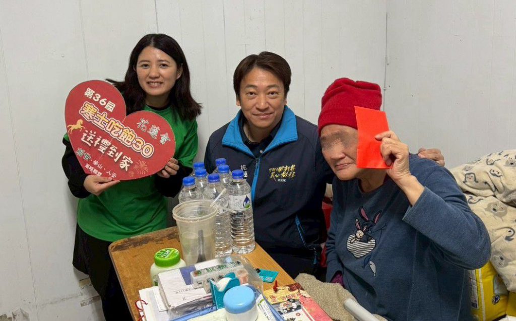 「第36屆寒士吃飽30」 創世花蓮攜手鄉長、議員關弱勢送禮到家插图3