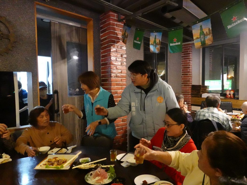 花蓮市公所退休人員餐會 市長魏嘉彥感謝前輩長年奉獻插图 花蓮市公所退休人員餐會 市長魏嘉彥感謝前輩長年奉獻插图