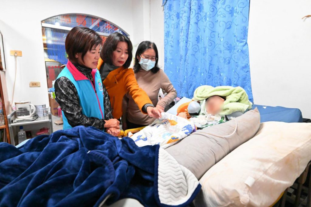 吉安鄉長游淑貞攜手大聯不動產送暖    守護弱勢家庭共築關懷網絡插图2