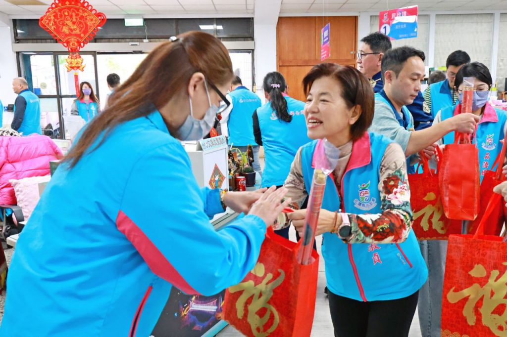 吉安鄉長游淑貞    向鄉公所同仁辭歲、賀年送祝福  感謝齊心打造幸福精彩吉安鄉插图2