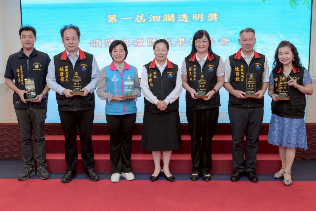 吉安鄉長游淑貞率鄉公所團隊向鄉親拜年 感謝攜手創造幸福吉安插图 吉安鄉長游淑貞率鄉公所團隊向鄉親拜年 感謝攜手創造幸福吉安插图