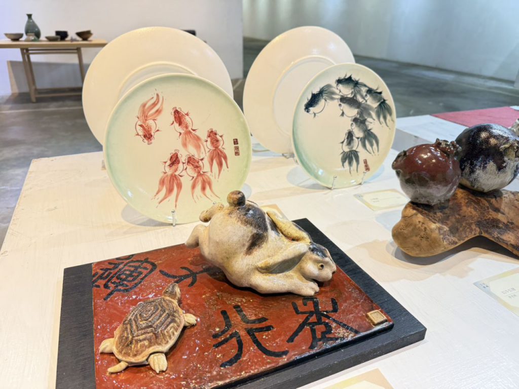 大師級創作無出其右 「等待靈魂5」系列作品    李宏彬文創中心師生聯展插图2