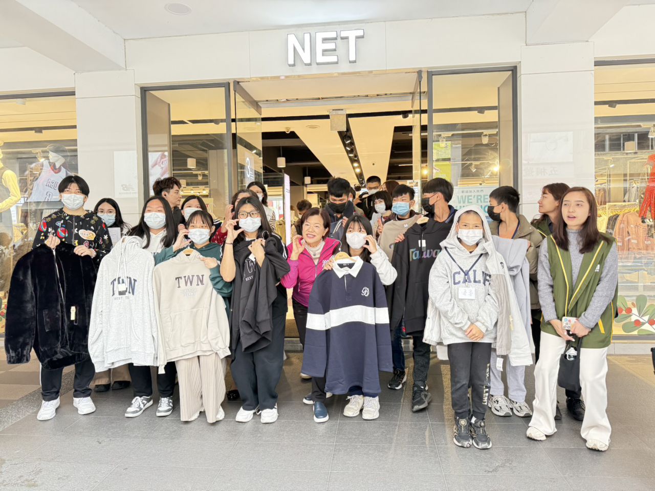 吉安鄉長游淑貞率公所    連結社會企業辦「愛。衣起」暖心GO活動 缩略图