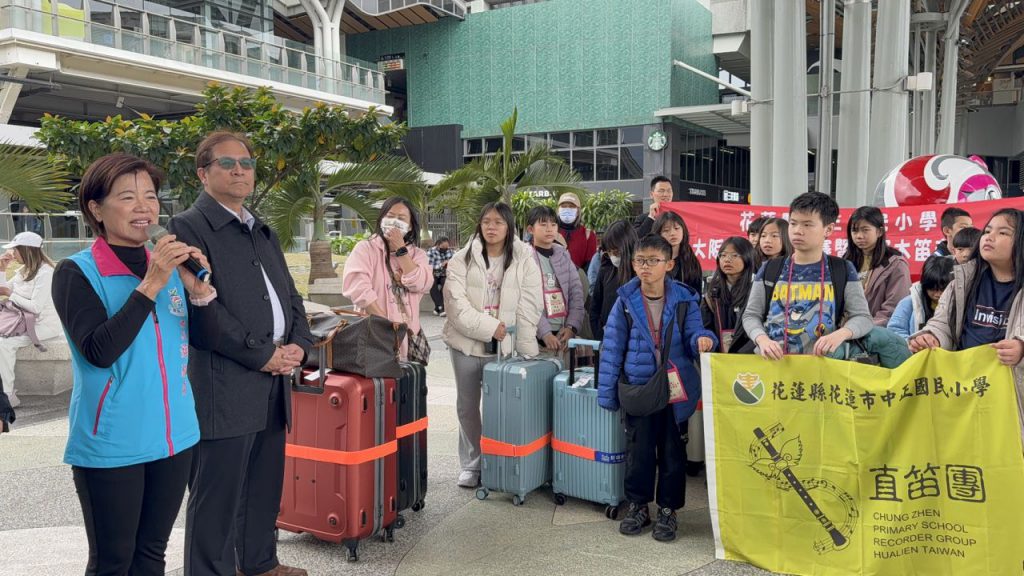 獲大阪國際賽金賞獎    鄉長游淑貞車站喜迎中正國小直笛隊插图1