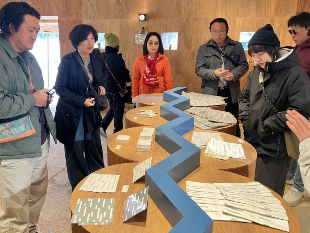 借鏡日本校舍重生    縣長饒慶鈴率團見證千葉縣市里見小學轉型成果插图