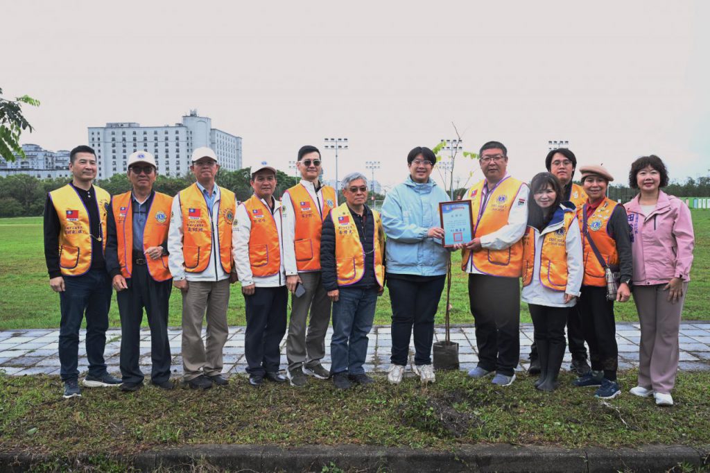 國際獅子會三度捐贈花旗木    助花蓮市打造「櫻木花道」插图2