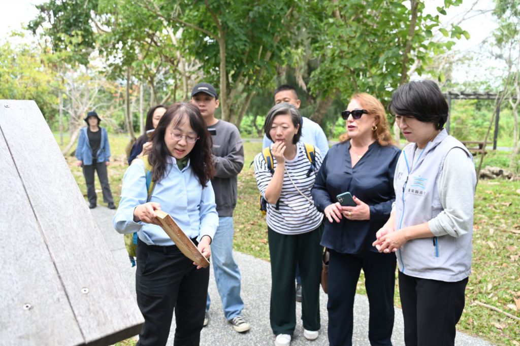 國際級認證     IPA主席訪臺東森林公園    讚「烏頭翁遊戲場」為兒童友善城市典範插图