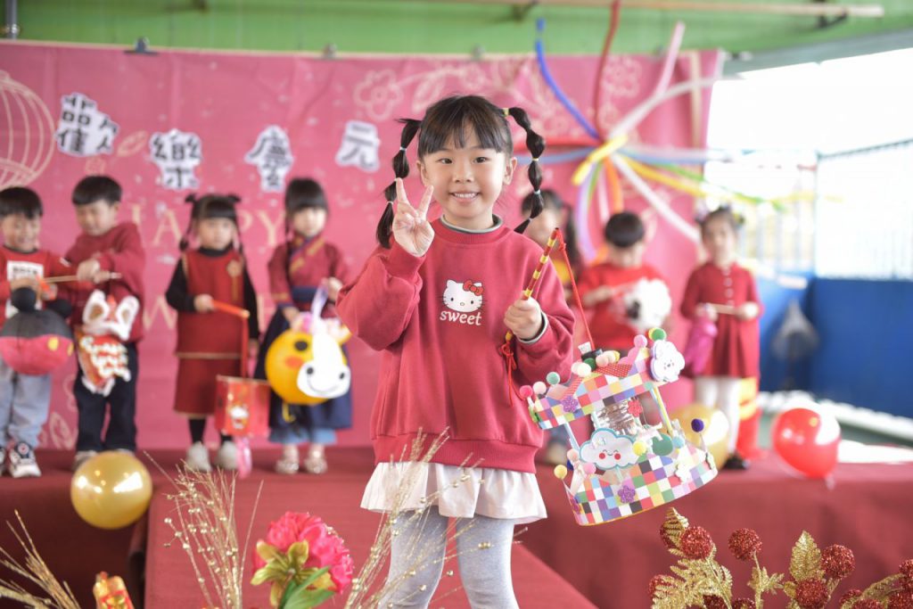 花蓮市幼慶元宵 學童展現各種創意燈籠走秀插图 花蓮市幼慶元宵 學童展現各種創意燈籠走秀插图