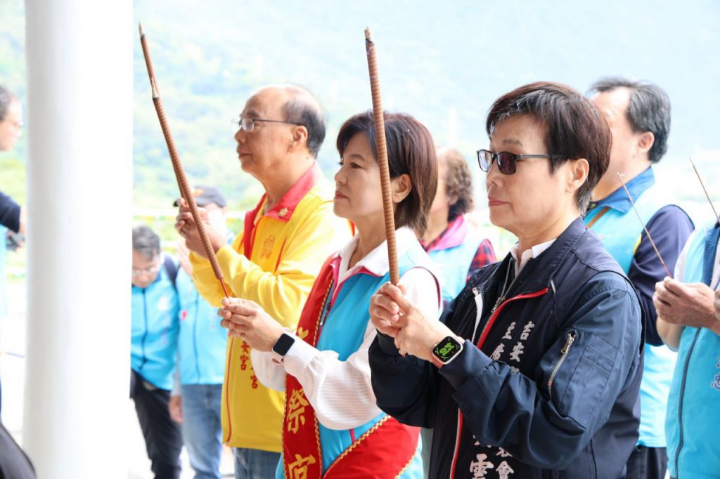 慈雲山清明法會3月28日登場     鄉長游淑貞推心燈、接駁車溫馨祭祖插图