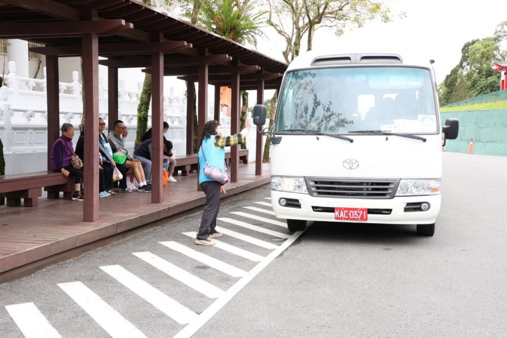 慈雲山清明法會3月28日登場     鄉長游淑貞推心燈、接駁車溫馨祭祖插图2