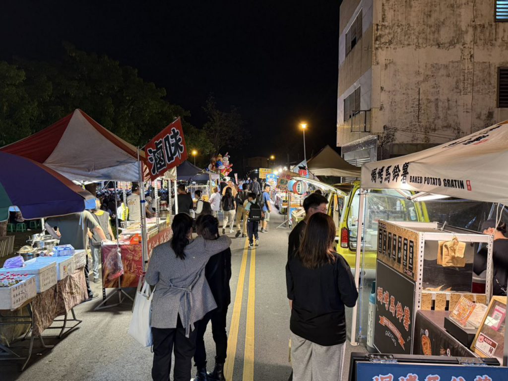 富里鄉元宵猜燈謎活動 嗨翻富里鄉 人潮爆棚歡樂無比插图4 富里鄉元宵猜燈謎活動 嗨翻富里鄉 人潮爆棚歡樂無比插图4