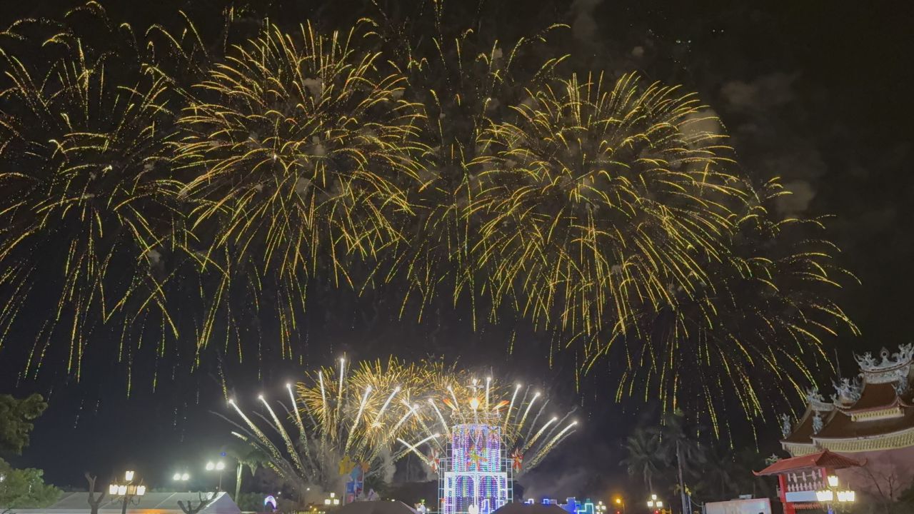 2026花蓮燈會8日繽紛閉幕    煙花璀璨下    相約明年見