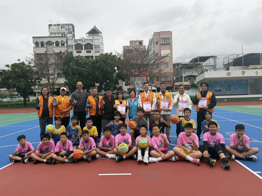 第一獅子會會捐贈吉安鄉三校    籃球、挑繩  鄉長游淑貞：共同為國家培育體育人才插图1