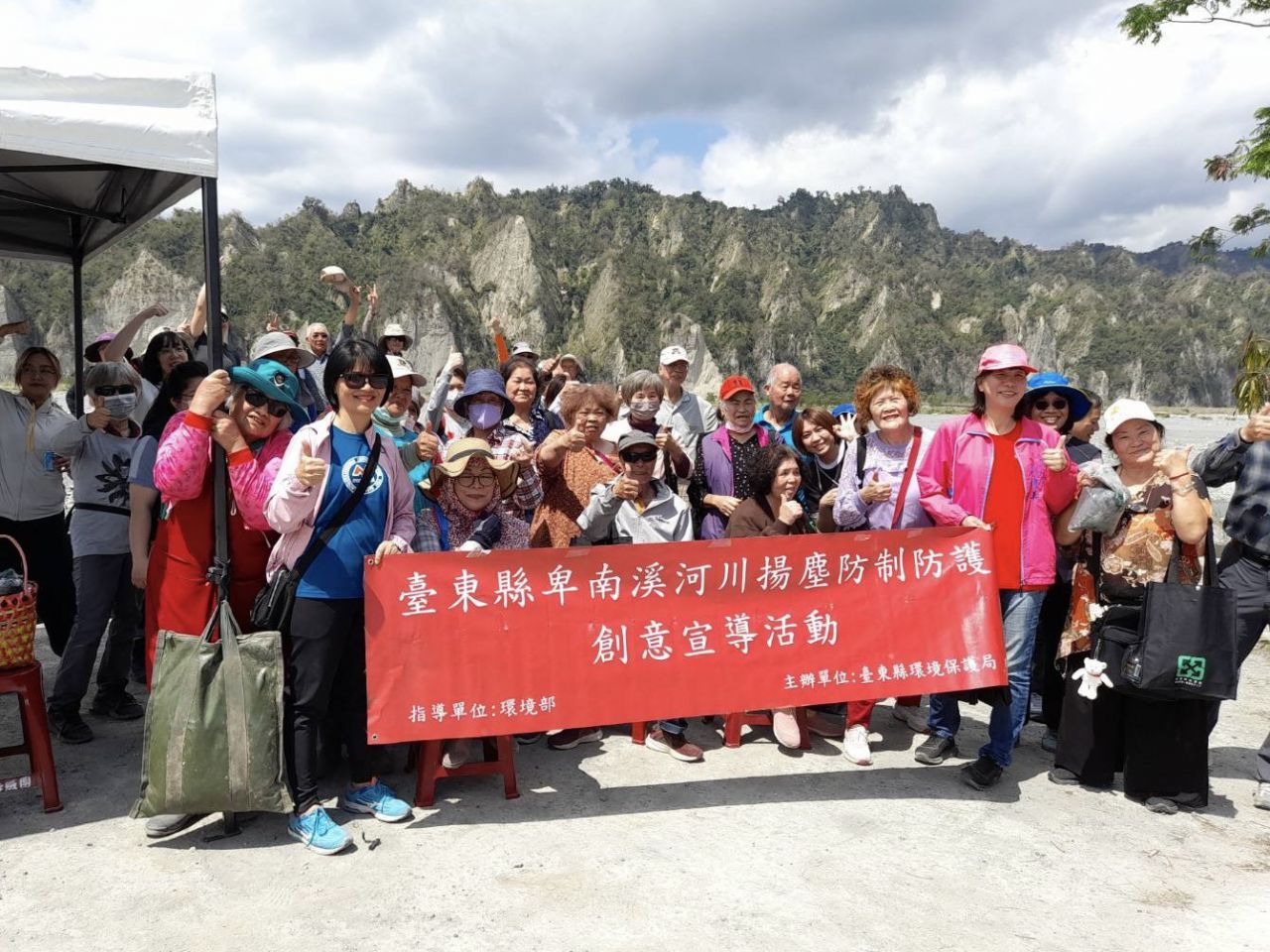 縣府攜手中央與社區    利用農廢    強化卑南溪防塵行動缩略图